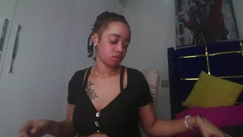 mel online show from February 24, 7:28 pm