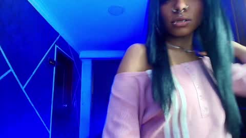 Snapshot of sexynaf chatting on February 4, 7:33 pm N A F online show from February 4, 7:33 pm