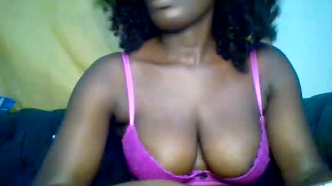 Snapshot of sexynatasha46 chatting on February 5, 7:20 pm natasha online show from February 5, 7:20 pm