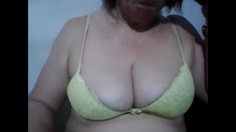 AnneSofia online show from December 2, 12:45 am