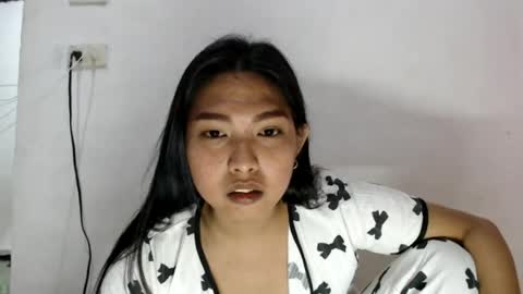 sexypetiteraine online show from July 28, 2:24 pm