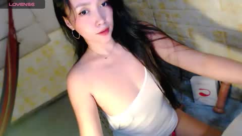 Miyah online show from December 19, 5:40 am