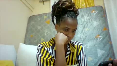 Snapshot of sexyqueen3457132 chatting on February 26, 9:53 pm DOVY ACHIENG online show from February 26, 9:53 pm