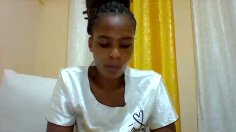 Snapshot of sexyqueen3457132 chatting on February 28, 9:55 pm DOVY ACHIENG online show from February 28, 9:55 pm