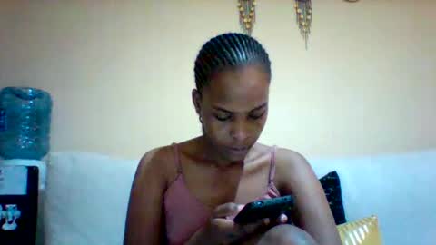 DOVY ACHIENG online show from September 30, 9:31 am