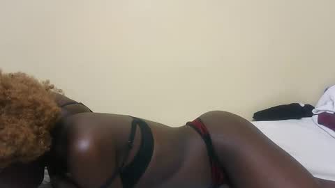 Snapshot of sexyranny chatting on February 19, 12:25 am ranny online show from February 19, 12:25 am