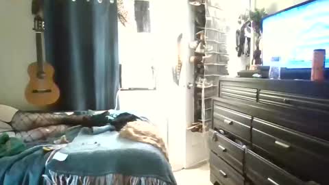 sexyred2025 online show from September 28, 10:24 am
