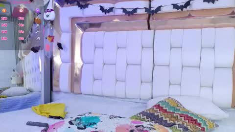 Kendall online show from October 13, 12:18 pm