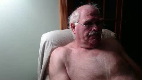 Snapshot of sexytony1960 chatting on December 29, 3:46 pm sexytony1960 online show from December 29, 3:46 pm