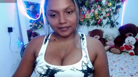 sexyvaldiry online show from February 1, 12:18 am