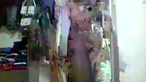 Snapshot of sexyy_tiny chatting on December 8, 5:55 pm Mel online show from December 8, 5:55 pm