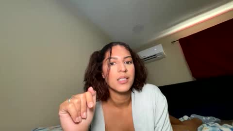 sexyylatina30 online show from September 10, 3:02 pm