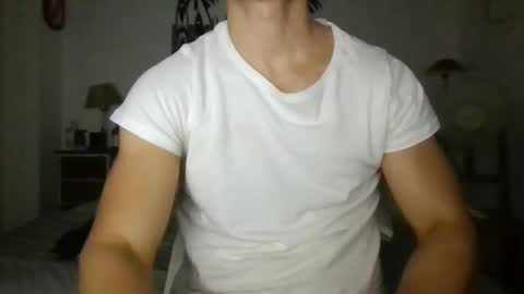 Snapshot of sexyyphilip chatting on January 17, 2:50 am sexyyphilip online show from January 17, 2:50 am