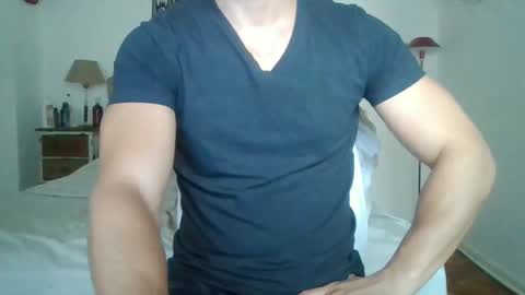Snapshot of sexyyphilip chatting on February 23, 11:55 am sexyyphilip online show from February 23, 11:55 am