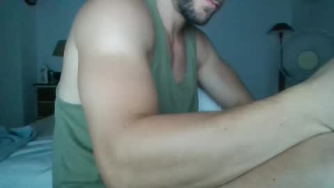 Snapshot of sexyyphilip chatting on February 4, 12:08 am sexyyphilip online show from February 4, 12:08 am