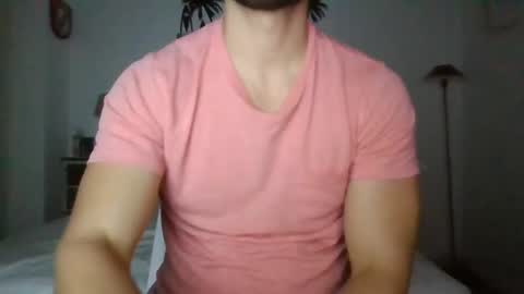 Snapshot of sexyyphilip chatting on February 6, 2:11 am sexyyphilip online show from February 6, 2:11 am