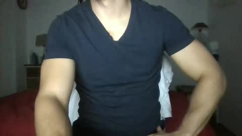 Snapshot of sexyyphilip chatting on March 10, 2:17 am sexyyphilip online show from March 10, 2:17 am