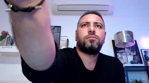 Snapshot of sexyyturkk chatting on December 8, 11:18 pm Arda online show from December 8, 11:18 pm