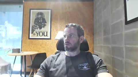Snapshot of shad0w_hunter chatting on March 10, 11:55 am shad0w_hunter online show from March 10, 11:55 am