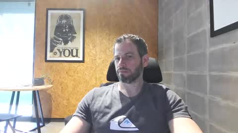 Snapshot of shad0w_hunter chatting on February 21, 12:17 pm shad0w_hunter online show from February 21, 12:17 pm