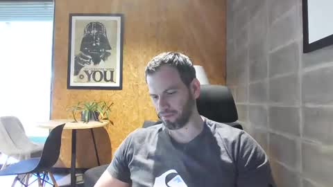 Snapshot of shad0w_hunter chatting on December 26, 12:38 pm shad0w_hunter online show from December 26, 12:38 pm