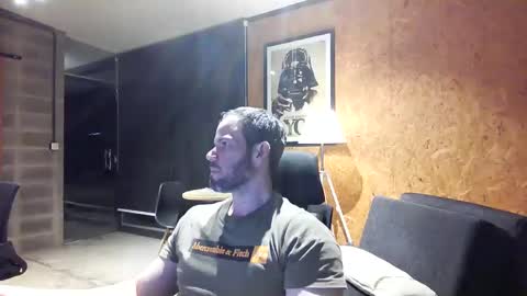 Snapshot of shad0w_hunter chatting on September 11, 11:06 pm shad0w_hunter online show from September 11, 11:06 pm