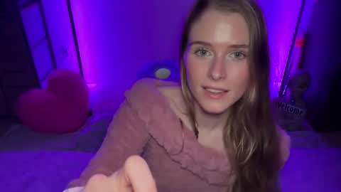 shadebabe online show from February 14, 7:00 am