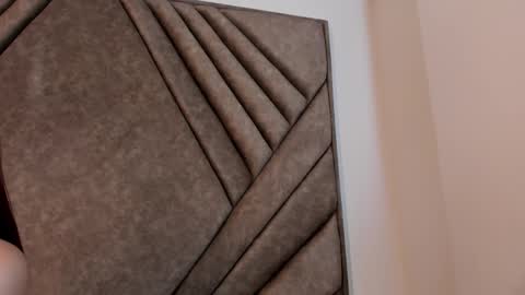 shadow_hill online show from September 30, 3:50 am