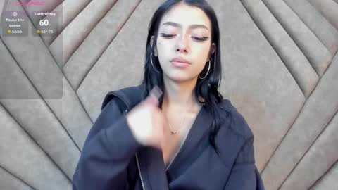 shadow_hill online show from October 18, 5:22 am