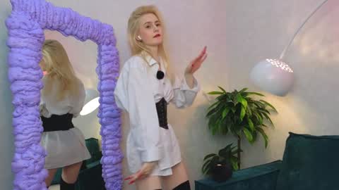 Chris online show from January 19, 11:23 am