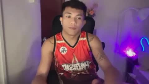 shake_raytow34 online show from June 6, 2:23 pm