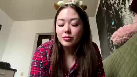 Hana online show from December 19, 3:57 am