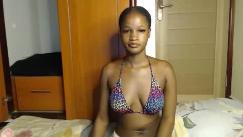 shaky xxx online show from November 25, 2:54 am