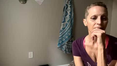 Shaman Woman online show from December 2, 8:14 am
