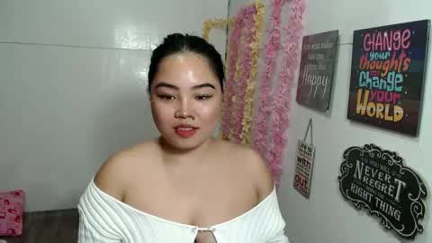 Snapshot of shamcysupsup chatting on February 15, 4:23 pm Shamcy online show from February 15, 4:23 pm