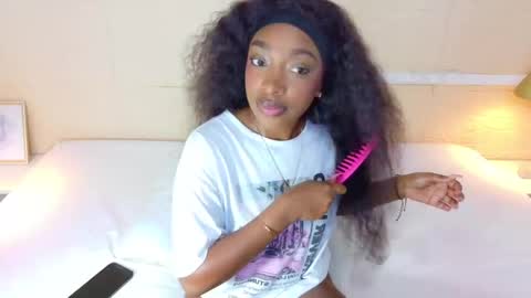 Catalina online show from October 9, 8:25 pm