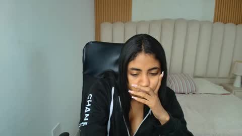 shanelle online show from March 5, 7:28 am