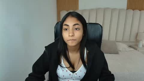shanelle online show from May 8, 12:33 pm