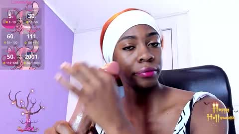 S H A N E L L E   online show from October 22, 2:30 pm