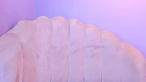 S H A N E L L E   online show from October 13, 7:05 pm