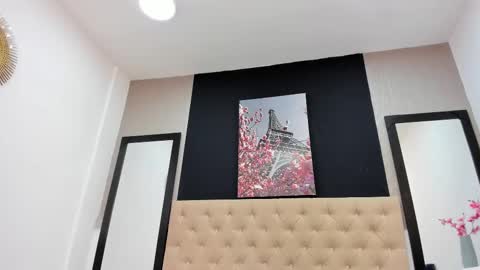 S H A N E L L E   online show from March 6, 2:51 pm