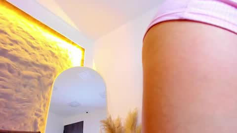 Snapshot of shanntal__ chatting on January 31, 7:08 pm Shanntal online show from January 31, 7:08 pm