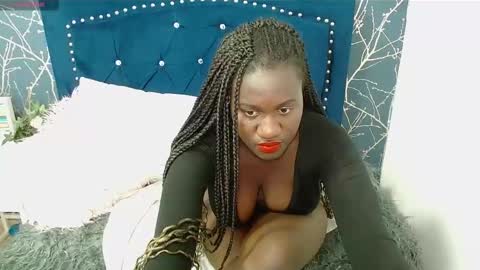 Snapshot of shanntall_tk chatting on February 13, 6:05 pm shanntall_tk online show from February 13, 6:05 pm