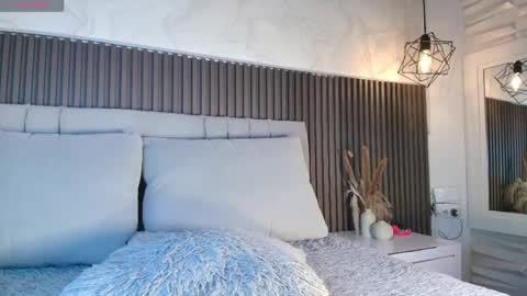 SHANON online show from March 26, 7:30 pm