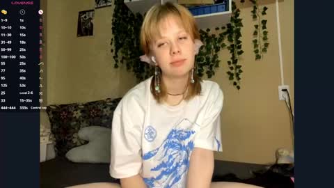 Kristin online show from November 11, 3:09 am