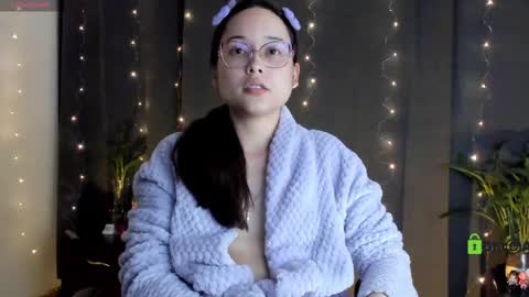 Snapshot of shantalcerezo chatting on February 17, 1:25 am Cat-FOLLOWME and we talk IGshantal cerezo online show from February 17, 1:25 am