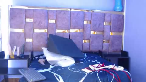 shantall 05 online show from December 16, 9:10 pm