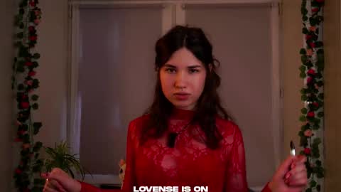 Ivy online show from December 1, 2:09 am