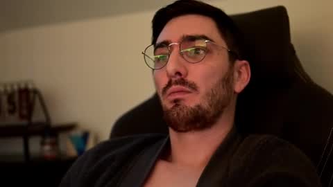 frenchy boy online show from December 8, 3:56 pm