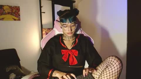 sharaross1 online show from October 15, 5:22 am